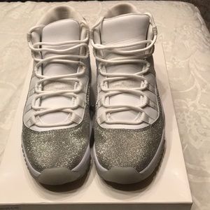 Air Jordan Women’s Retro 11 Limited Edition!